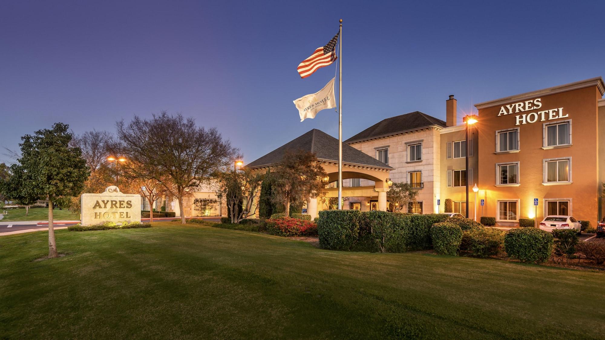 Ayres Hotel Seal Beach - Cypress Екстер'єр фото