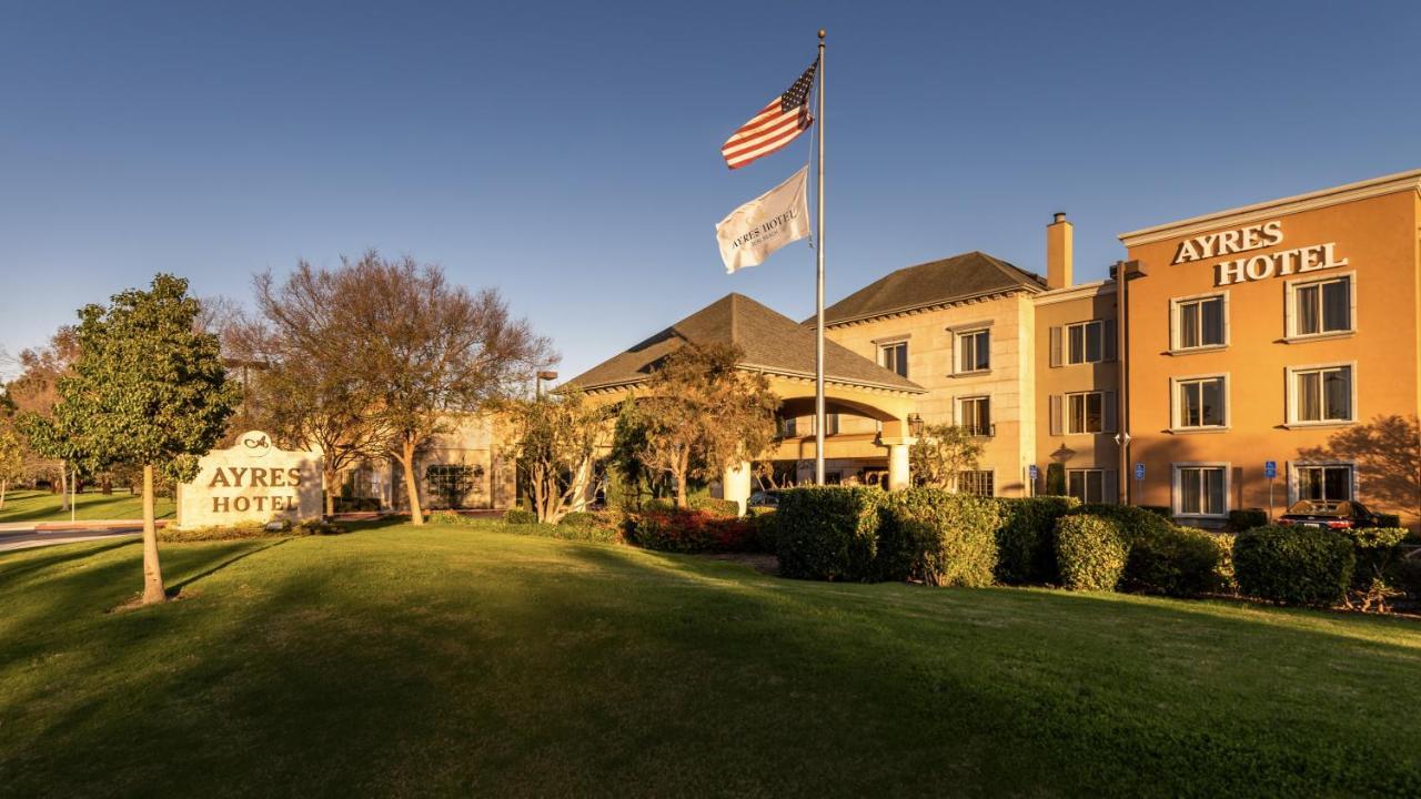 Ayres Hotel Seal Beach - Cypress Екстер'єр фото